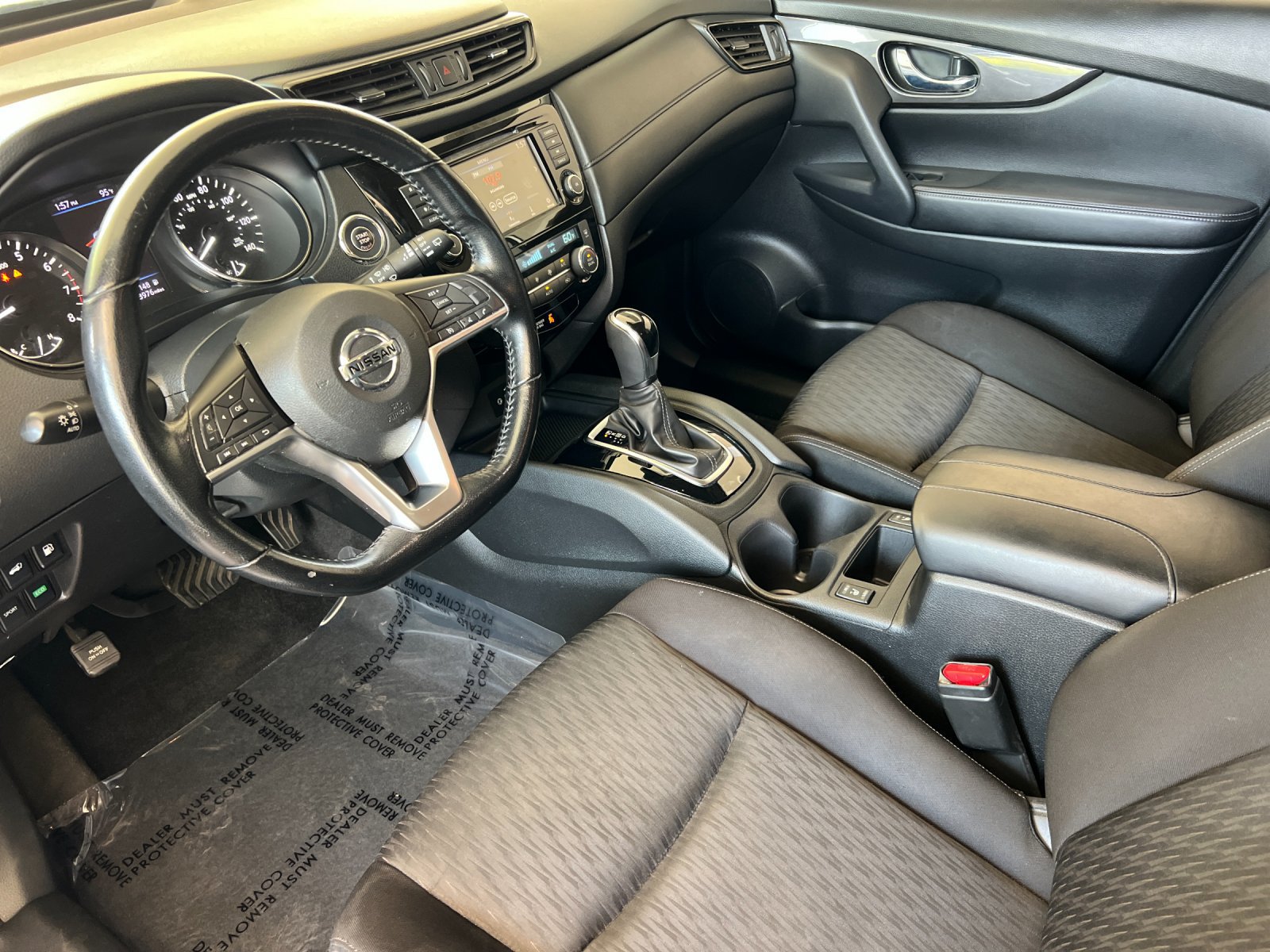 Used 2020 Nissan Rogue SV FWD image 9
