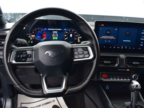 Used 2024 Ford Mustang Convertible image 15