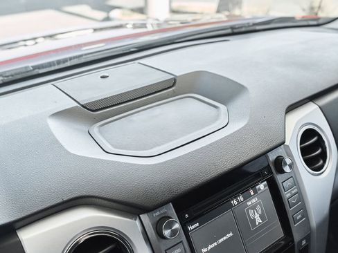 Used 2019 Toyota Tundra SR5 w/ SR5 Upgrade Package AWD/4WD image 43