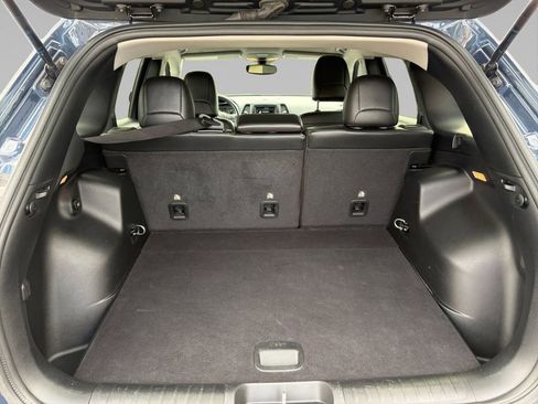 Certified 2021 Jeep Cherokee Latitude Plus AWD/4WD image 15