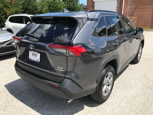 Certified 2023 Toyota RAV4 XLE AWD/4WD image 7