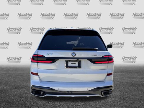 Used 2026 BMW X7 xDrive40i w/ M Sport Package AWD/4WD image 8