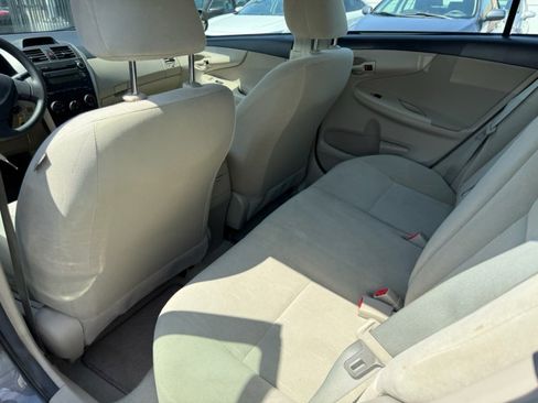 Used 2012 Toyota Corolla L FWD image 15