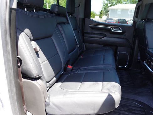 Used 2024 GMC Sierra 1500 Elevation w/ Preferred Package AWD/4WD image 36