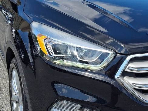 Used 2019 Ford Escape SEL AWD/4WD image 9