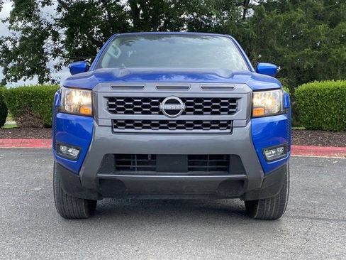 Used 2025 Nissan Frontier SV w/ SV Convenience Package RWD image 9