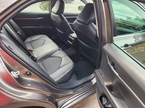 Used 2023 Toyota Camry SE image 14