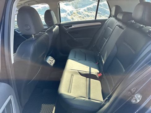 Used 2016 Volkswagen Golf SE w/ Lighting Package image 32