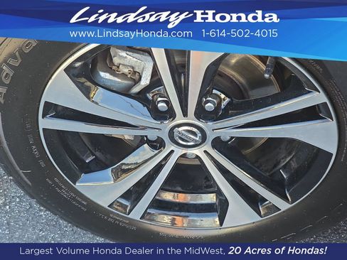 Used 2023 Nissan Sentra SV FWD image 32