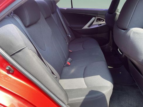 Used 2011 Toyota Camry SE w/ SE Extra-Value Pkg #1 FWD image 13