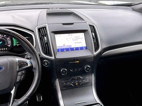 Used 2020 Ford Edge ST-Line image 6