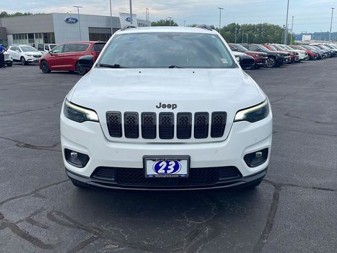Used 2023 Jeep Cherokee Altitude Lux AWD/4WD image 8