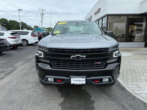 Used 2021 Chevrolet Silverado 1500 LT Trail Boss w/ Bed Protection Package AWD/4WD image 2