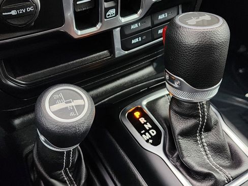 Used 2022 Jeep Wrangler Unlimited Sahara w/ LED Lighting Group image 26