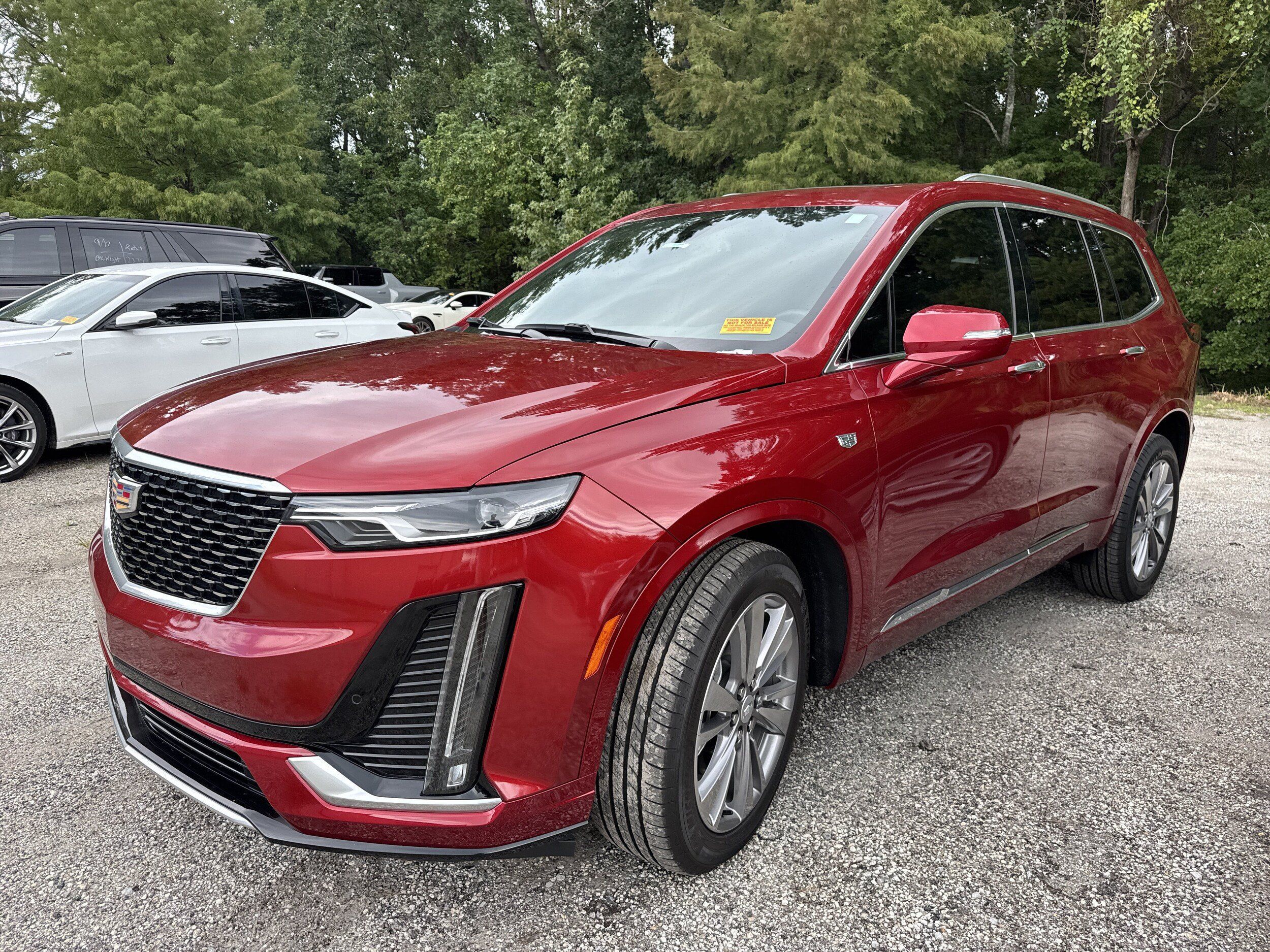 Used 2025 Cadillac XT6 Premium Luxury AWD/4WD image 1