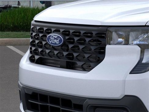 New 2025 Ford Maverick XLT w/ XLT Luxury Package image 18