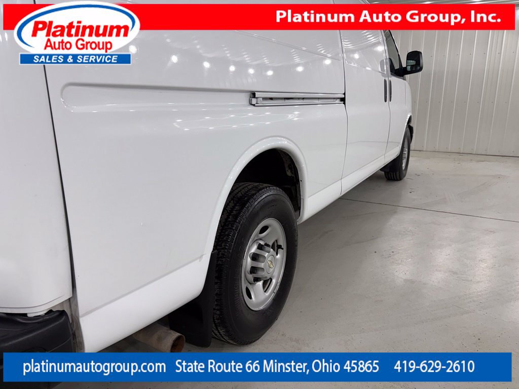 Used 2020 Chevrolet Express 3500 Extended w/ Driver Convenience Package RWD image 46