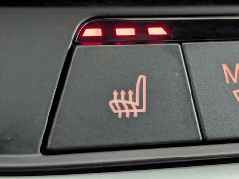 Used 2022 BMW X5 sDrive40i w/ Premium Package image 19