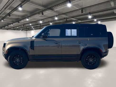 Used 2021 Land Rover Defender 110 X-Dynamic SE image 13