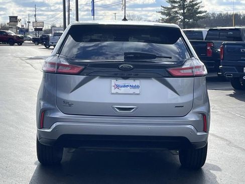Used 2022 Ford Edge SE w/ Black Appearance Package image 6