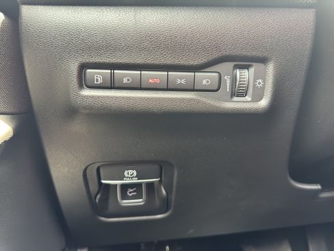 New 2026 Jeep Cherokee Laredo AWD/4WD image 22