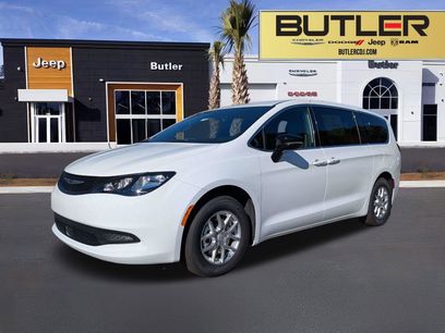 New 2026 Chrysler Voyager LX