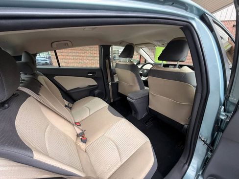 Used 2018 Toyota Prius Two w/ Prius Two Safety Plus Package FWD image 11