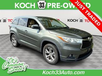 Used 2015 Toyota Highlander XLE image 1