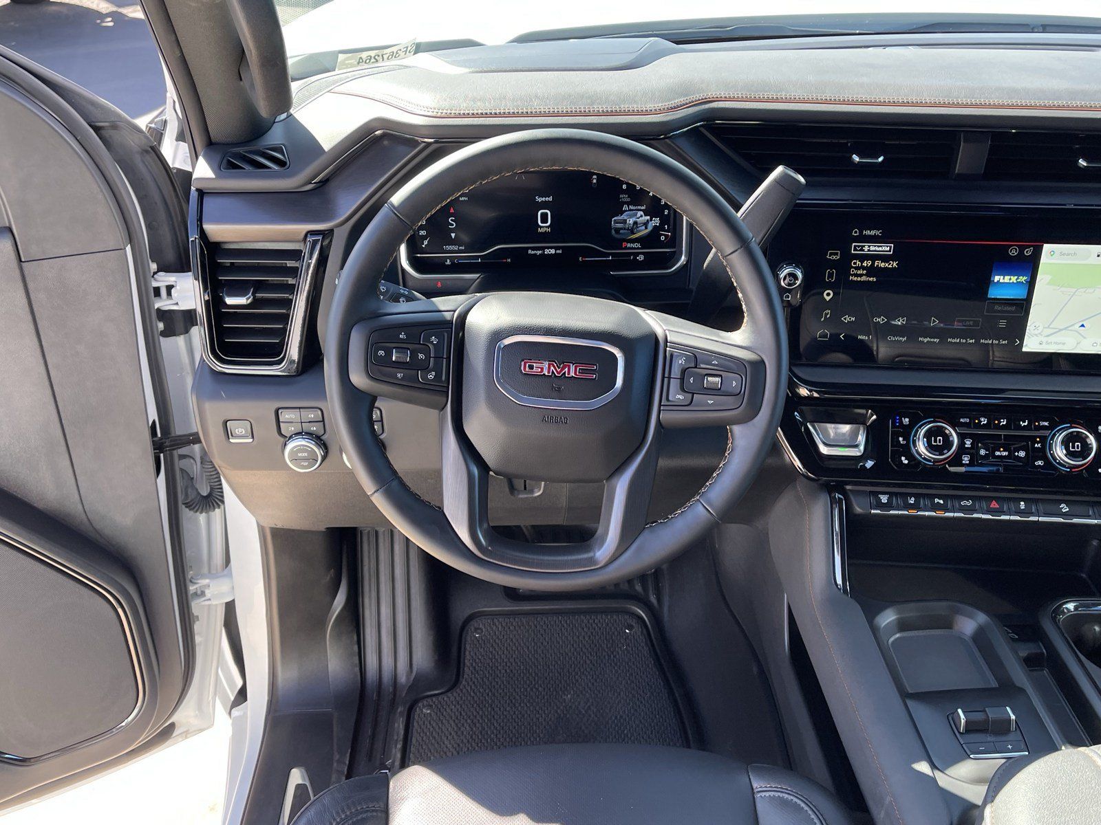 Used 2025 GMC Sierra 2500 AT4 AWD/4WD image 14