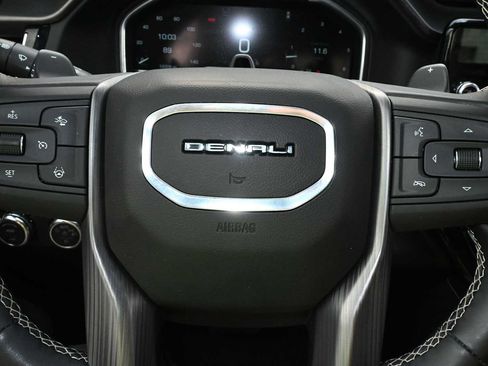 Used 2025 GMC Sierra 1500 Denali Ultimate AWD/4WD image 19
