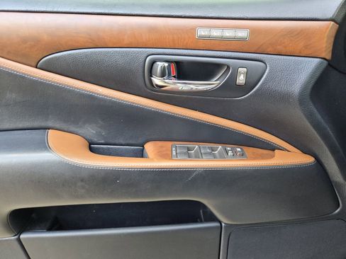 Used 2010 Lexus LS 460 RWD image 15