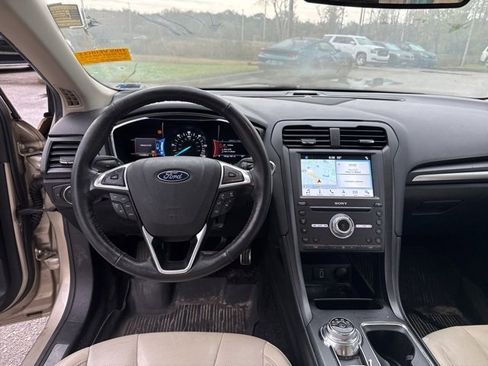 Used 2017 Ford Fusion Energi Titanium image 11