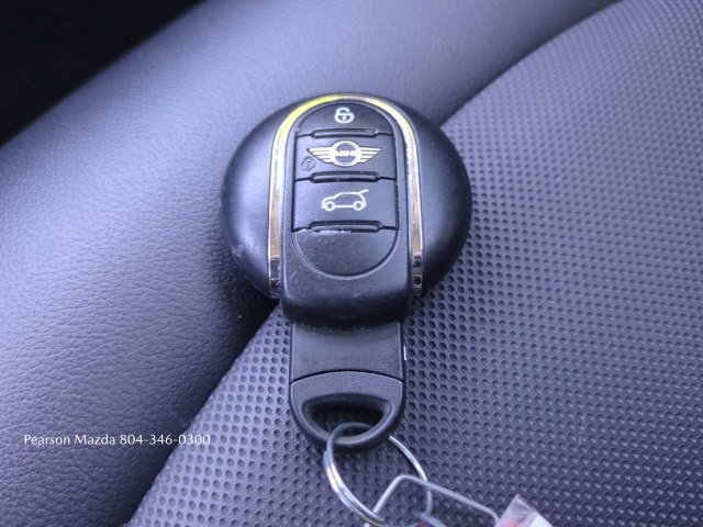 Used 2018 MINI Cooper 2-Door Hardtop FWD image 28