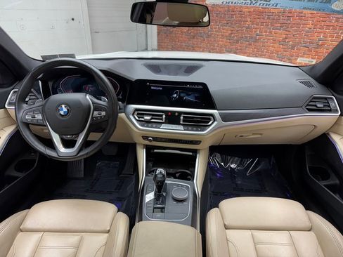 Used 2020 BMW 330i xDrive Sedan w/ Premium Package image 12