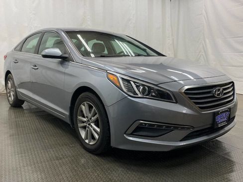 Used 2015 Hyundai Sonata SE w/ Option Group 09 image 1