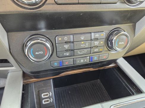 Used 2020 Ford F150 Lariat AWD/4WD image 26