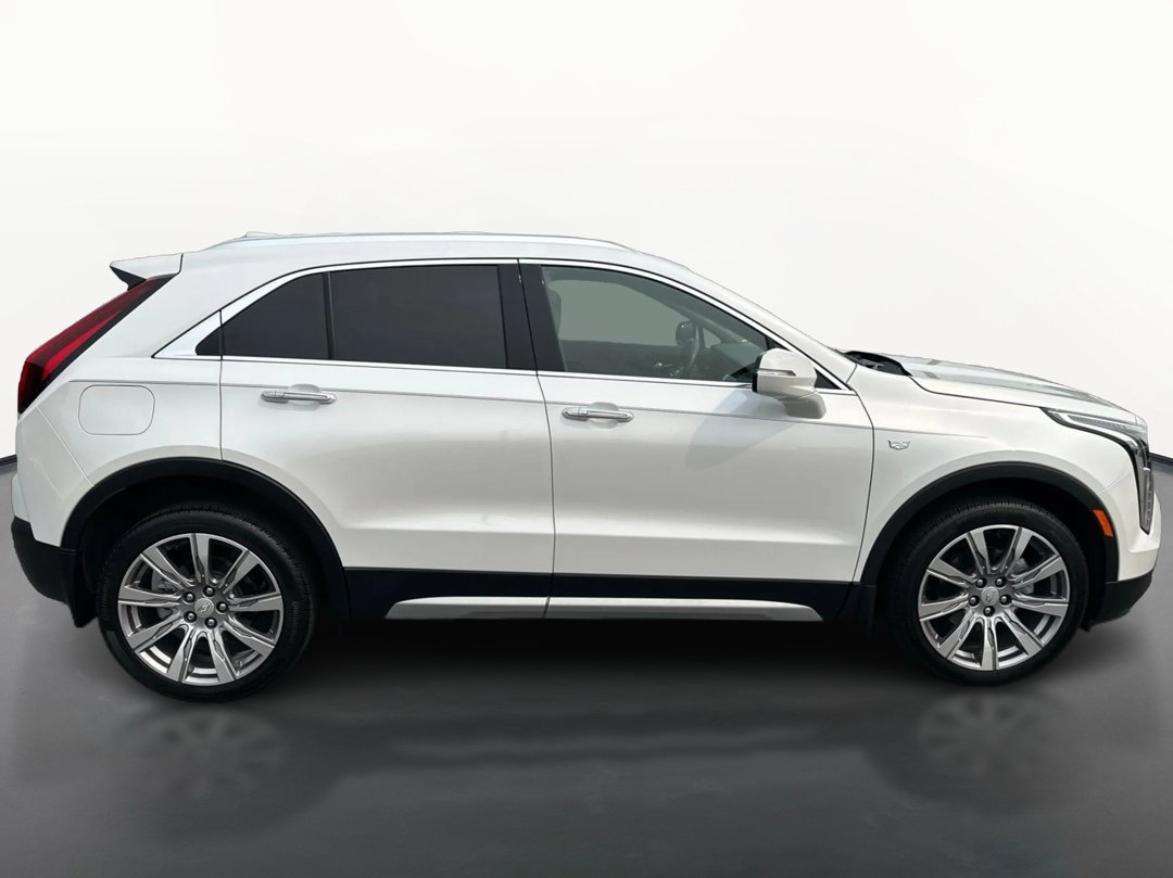 Certified 2023 Cadillac XT4 Premium Luxury AWD/4WD image 4