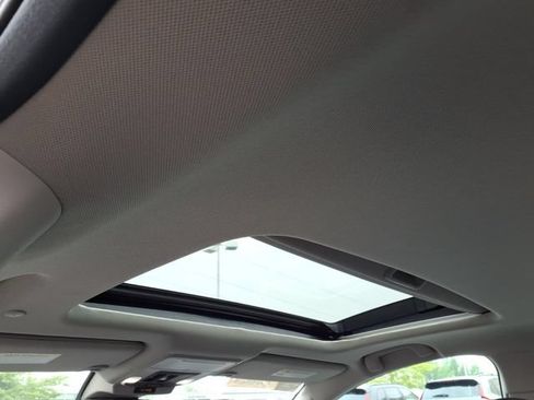 Used 2023 Honda Accord EX image 6
