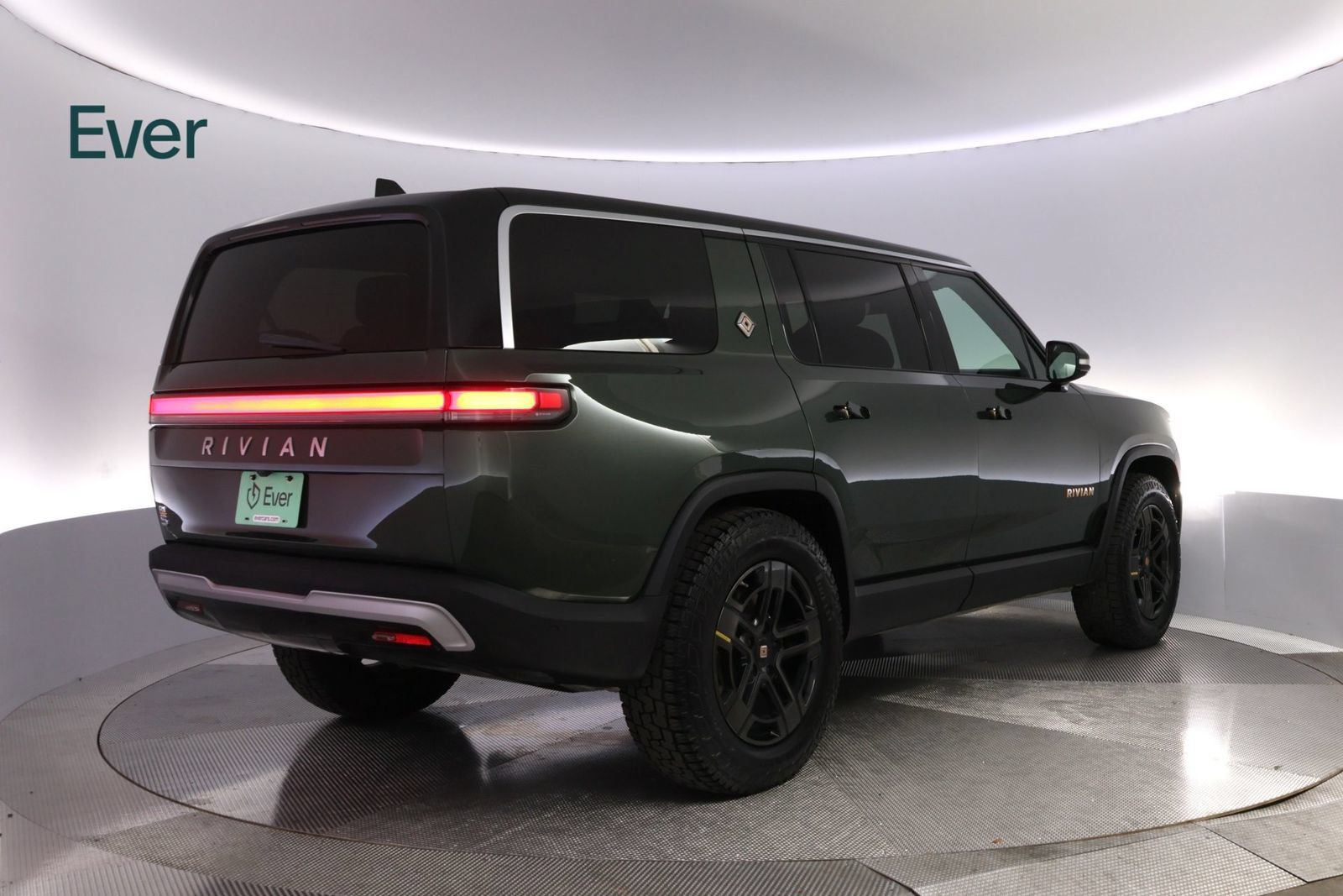 Used 2023 Rivian R1S Adventure Quad AWD/4WD image 3