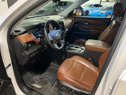 Used 2020 Chevrolet Traverse High Country w/ LPO, Floor Liner Package image 10