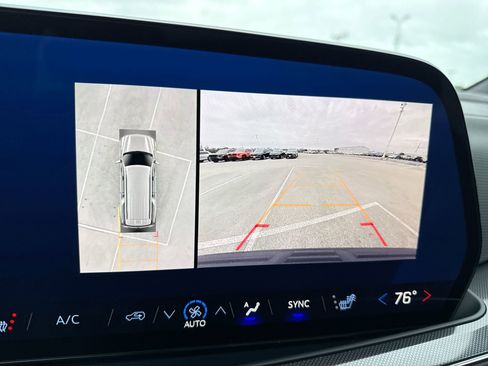 Used 2025 Chevrolet Suburban RST w/ Sun And Tow Package image 25