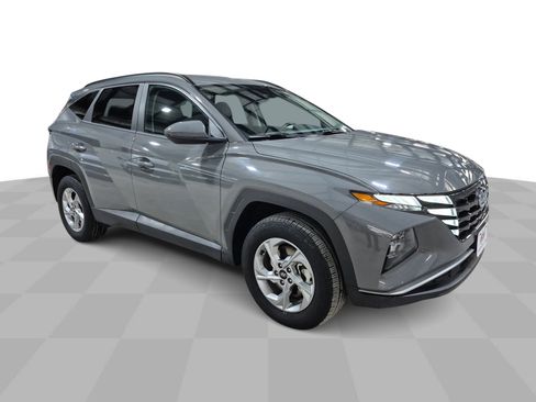 Used 2024 Hyundai Tucson SEL image 2