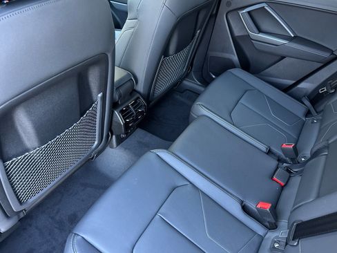 New 2025 Audi Q3 2.0T Premium image 9