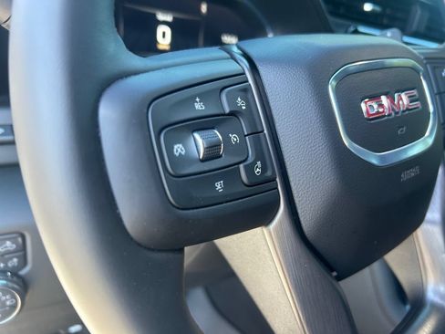 Used 2025 GMC Sierra 1500 AT4 w/ AT4 Premium Package AWD/4WD image 17