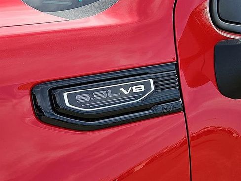 New 2026 GMC Sierra 1500 Elevation image 9