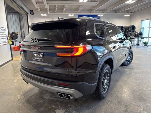 Used 2025 GMC Acadia Elevation image 5