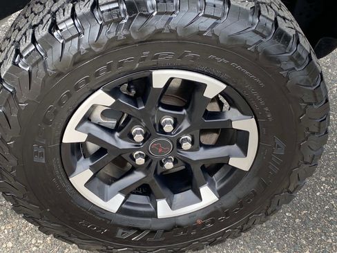 Certified 2025 Jeep Wrangler Unlimited Rubicon AWD/4WD image 26