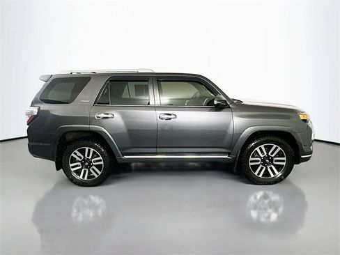 Used 2014 Toyota 4Runner Limited image 8