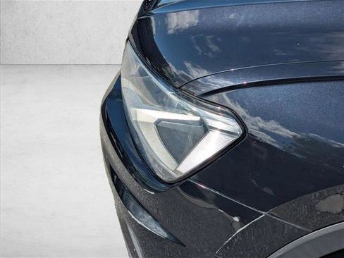 Used 2019 Volkswagen Tiguan SE w/ Panoramic Sunroof Package image 15