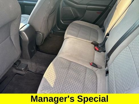 Used 2022 Ford Escape SE FWD image 30